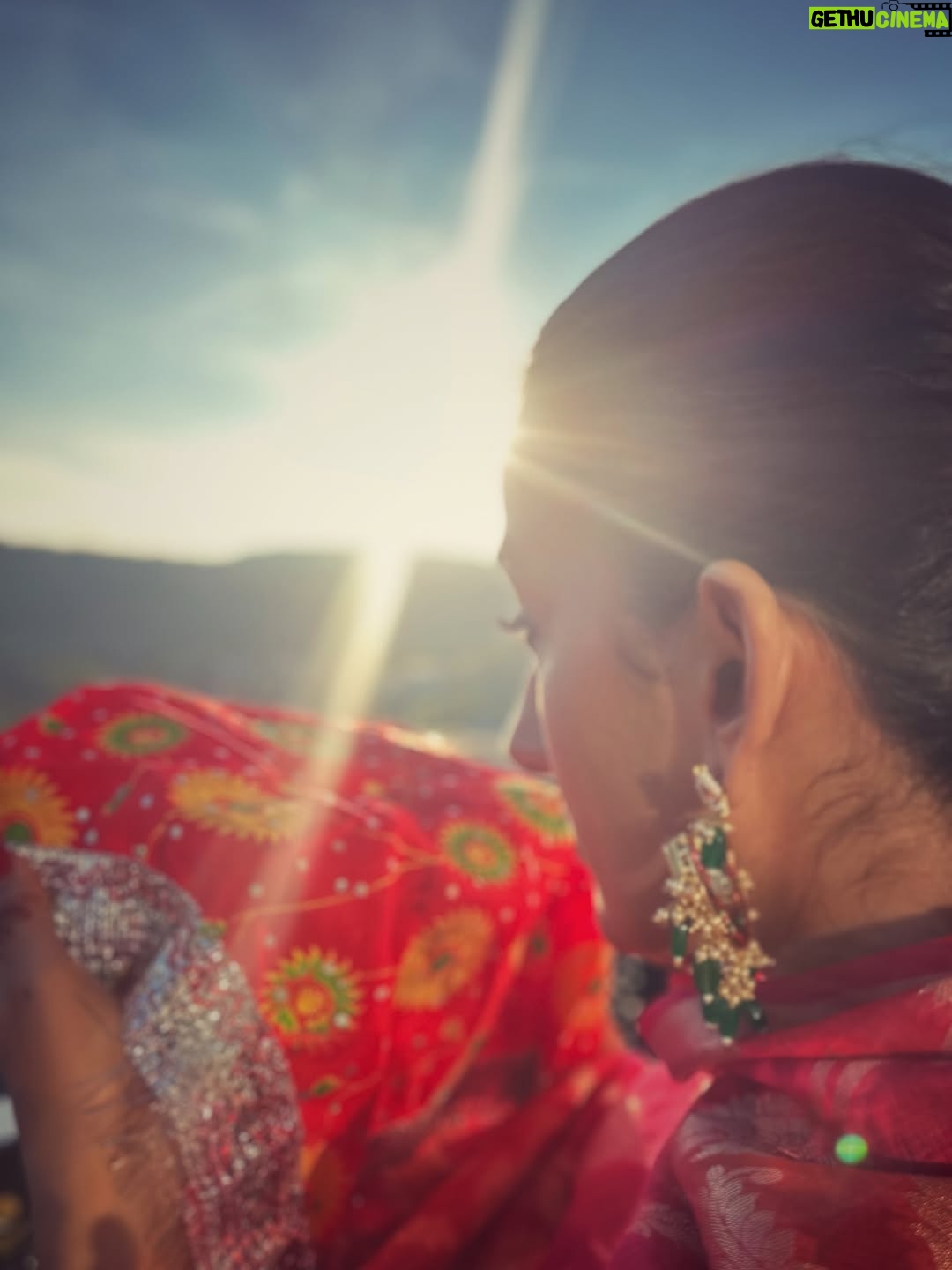 Kiwi Tandon - 2.6K Likes - Karwachauth 2025 ♥️✨

( karwachauth pics, festival , festive , festival 2025, Indian festivals , Indian outfit, festive look)
#karwachauthlook #karwachauth2025 
#karwachauthmakeup #karwachauthpics #karwachauth #festivemakeup #festivalmakeup #indianfestivewear #karwachauthspecial