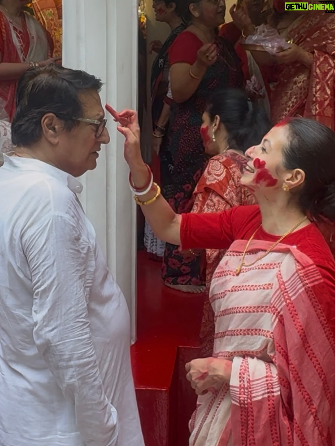 Koel Mallick - 265.3K Likes - শুভ বিজয়া দশমী 🙏 #blessings #love #life #familybond