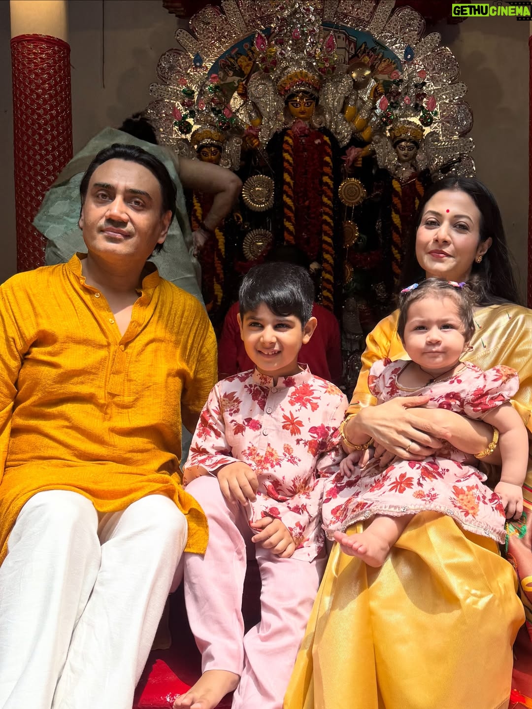 Koel Mallick - 171.8K Likes - শুভ নবমী 🙏 #durgapuja2025 #blessings #love #happiness #life