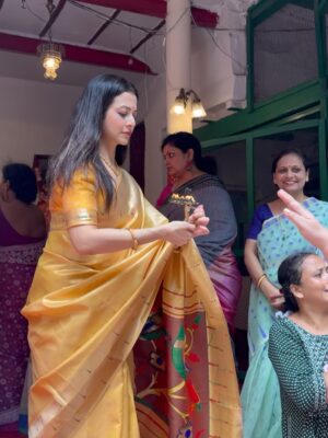 Koel Mallick Instagram - শুভ নবমী 🙏 #durgapuja2025 #blessings #love #happiness #life