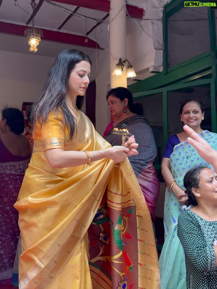 Koel Mallick - 171.8K Likes - শুভ নবমী 🙏 #durgapuja2025 #blessings #love #happiness #life