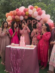 Actress Komal Aziz Khan HD Photos and Wallpapers August 2025