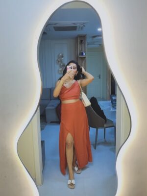 Komal Gudan Instagram - 🧡