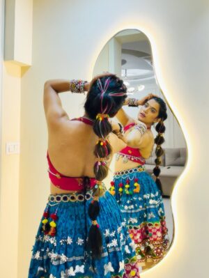 Komal Gudan Instagram - Day-3 Navratri”2025✨
Serving snake vibes 🐍 but still expected to play dandiya like a ‘sundar susheel naari’ 💃✨ #SnakeButMakeItFashion #DandiyaDrama #NotYourRegularGarbaLook #trending #relatable #viralpost #navratrispecial❤️ #day3 #trendingaudio #fypppp
