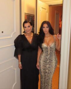 Actress Kris Jenner HD Photos and Wallpapers October 2025