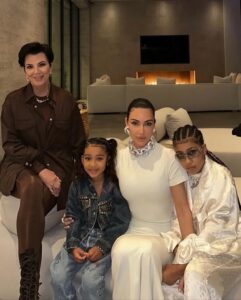 Actress Kris Jenner HD Photos and Wallpapers October 2025