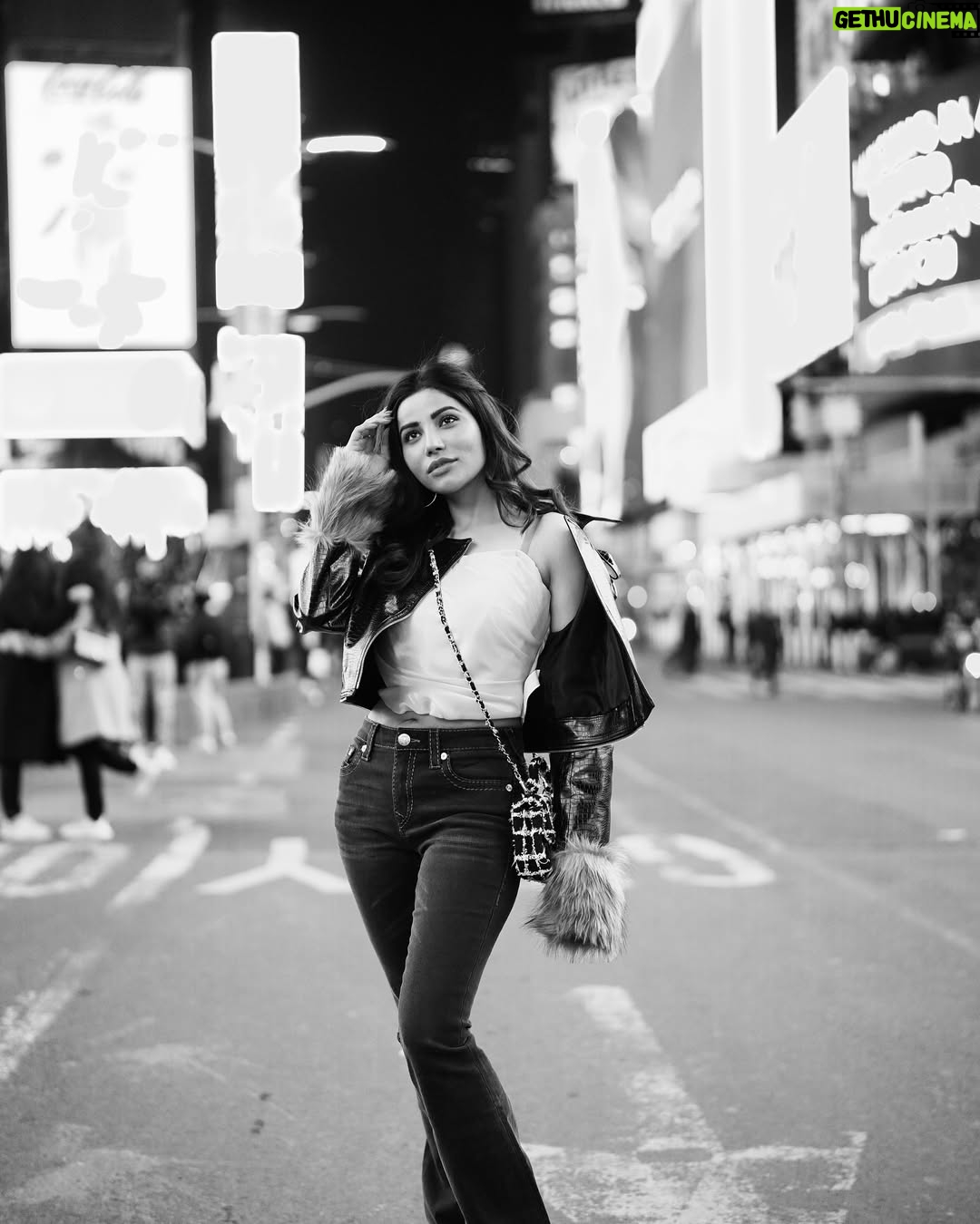 Krisheka Patel - 6.4K Likes - 💕🦋✨🌈🍟🛍️🗽🌸🍬🫶🏻🤌🏻 #nycdiaries❤️