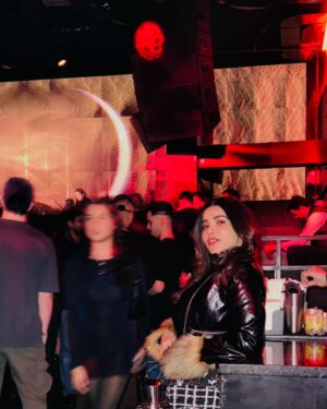 Krisheka Patel Instagram - 💕🦋✨🌈🍟🛍️🗽🌸🍬🫶🏻🤌🏻 #nycdiaries❤️