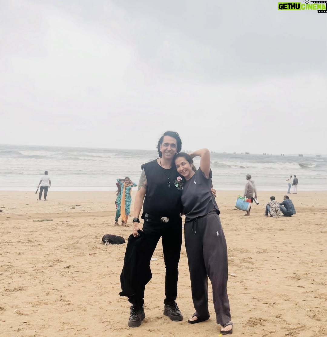 Krishika Lulla - 2.5K Likes - Vitamin Sea day 🌊 🤍
“ A dead end is just a good place to turn around.” 😇