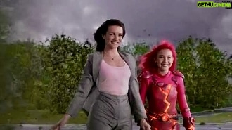 Kristin Davis - 80.7K Likes - Should I be Sharkboy or Lavagirl for Halloween? She was ahead of the trend with this hair 💞