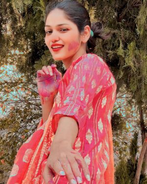 Kriti Chaudhary Instagram - May this holi bring you vibrant colours of joy,love and prosperity!…..