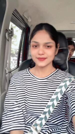 Kriti Chaudhary Instagram - 😎😎😎#instagood #foryoupage #instalike #virałreels #foryou #trending #trendingreels #viralvideos #haryanvi #instagram