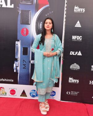 Kritika Chauhan Instagram - Thank you🌺 @iffshimla ( International Film Festival Shimla)