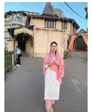Kritika Chauhan Instagram - शुभ नवरात्रि🕉️🙏🏻