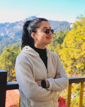 Kritika Chauhan Instagram - Turning dreams into plans.🧿🌟