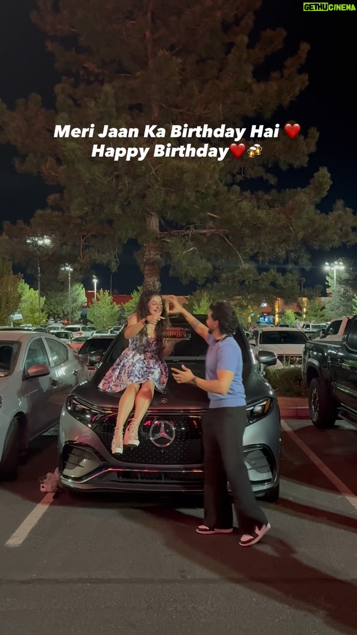 Kritika Kamal - 490 Likes - Tag someone jiska birthday ane wala hai😄
#happybirthday #birthday