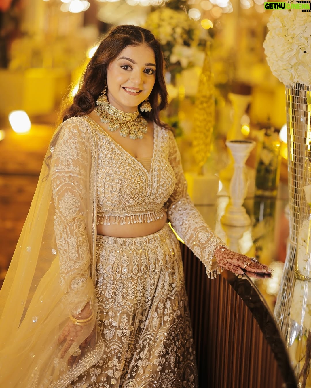 Kritika Kamal - 8.3K Likes - A Lehenga that speaks elegance and grace ✨❤️
.
.
.
.
#indianwedding #lehenga #traditional #outfitcheck #kritikamal