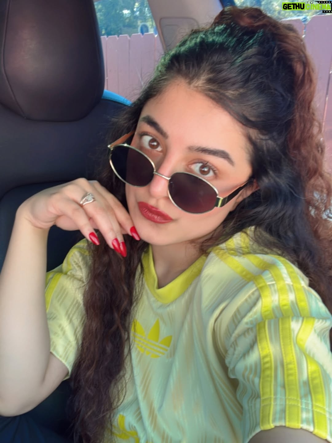 Kritika Kamal - 388 Likes - Serving smiles, sunnies, and sweet hair vibes 😎✨❤️
.
.
.
.
.
#curlyhairstyle #summervibe #trending