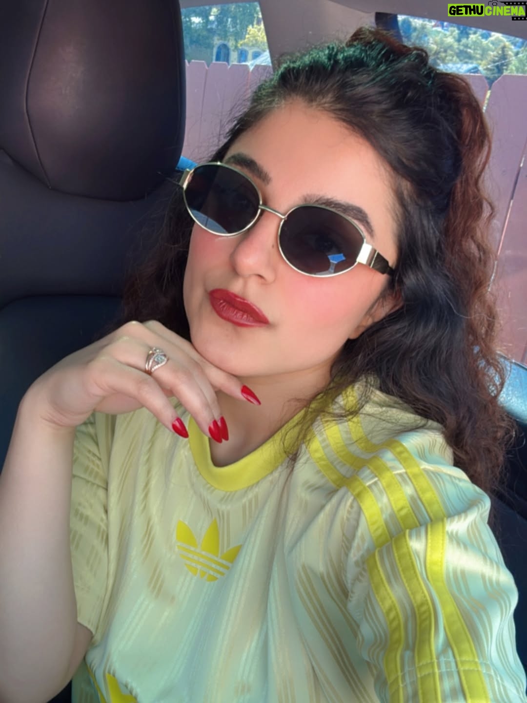 Kritika Kamal - 388 Likes - Serving smiles, sunnies, and sweet hair vibes 😎✨❤️
.
.
.
.
.
#curlyhairstyle #summervibe #trending