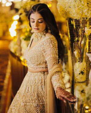 Kritika Kamal Instagram - A Lehenga that speaks elegance and grace ✨❤️
.
.
.
.
#indianwedding #lehenga #traditional #outfitcheck #kritikamal