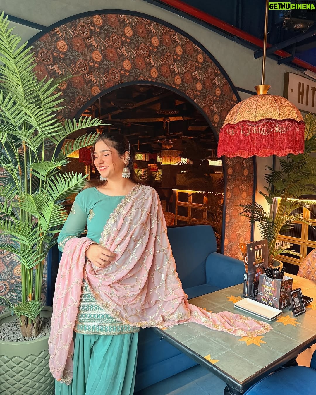 Krupal Akhanii - 855 Likes - Aitabar nahi Ehtiyat kijiye✨💕

📍: @hitchkiindia 
@trutalent.management