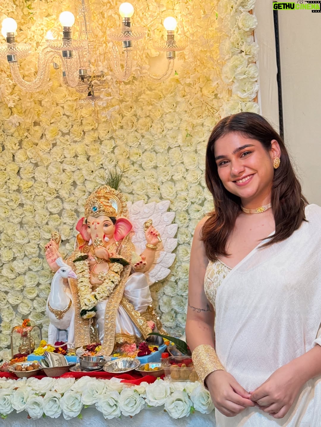 Krupal Akhanii - 1.1K Likes - Blessed & Grateful 🤌🏻🧿🙏🏻❤️

#ganpati #ganpati2025 #favourite #festiveseason #festival #gannu
