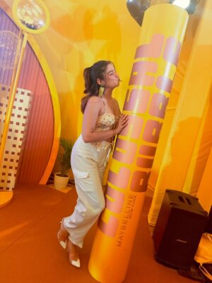Krupal Akhanii Instagram - #collaboration Tried the @maybelline_ind colossal bubble mascara at their bubbleland event and let me tell you, it hasn’t disappointed!Massive volume & sooo weightless. I’m obsessed. 🫧💛
#TheBubbleTheBetter #ColossalBubbleMascara #MaybellineIndia #MaybellineMakeup #LashesOnBubbleMode