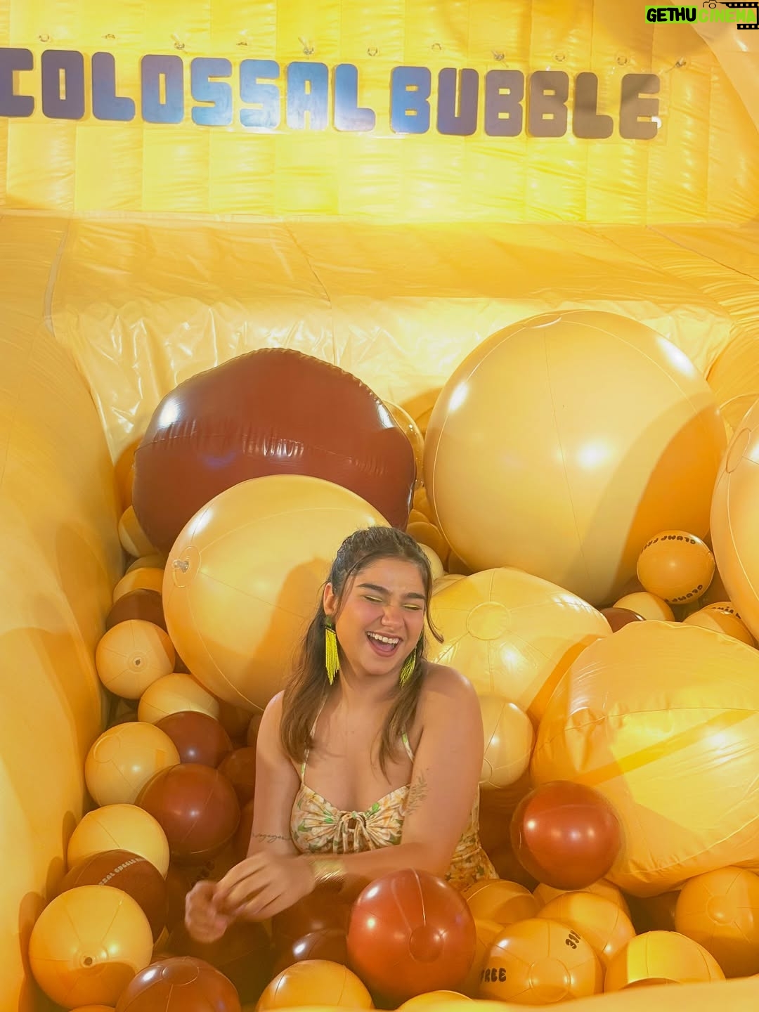 Krupal Akhanii - 836 Likes - #collaboration Tried the @maybelline_ind colossal bubble mascara at their bubbleland event and let me tell you, it hasn’t disappointed!Massive volume & sooo weightless. I’m obsessed. 🫧💛 

#TheBubbleTheBetter #ColossalBubbleMascara #MaybellineIndia #MaybellineMakeup #LashesOnBubbleMode