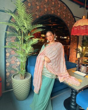Krupal Akhanii Instagram - Aitabar nahi Ehtiyat kijiye✨💕
📍: @hitchkiindia
@trutalent.management