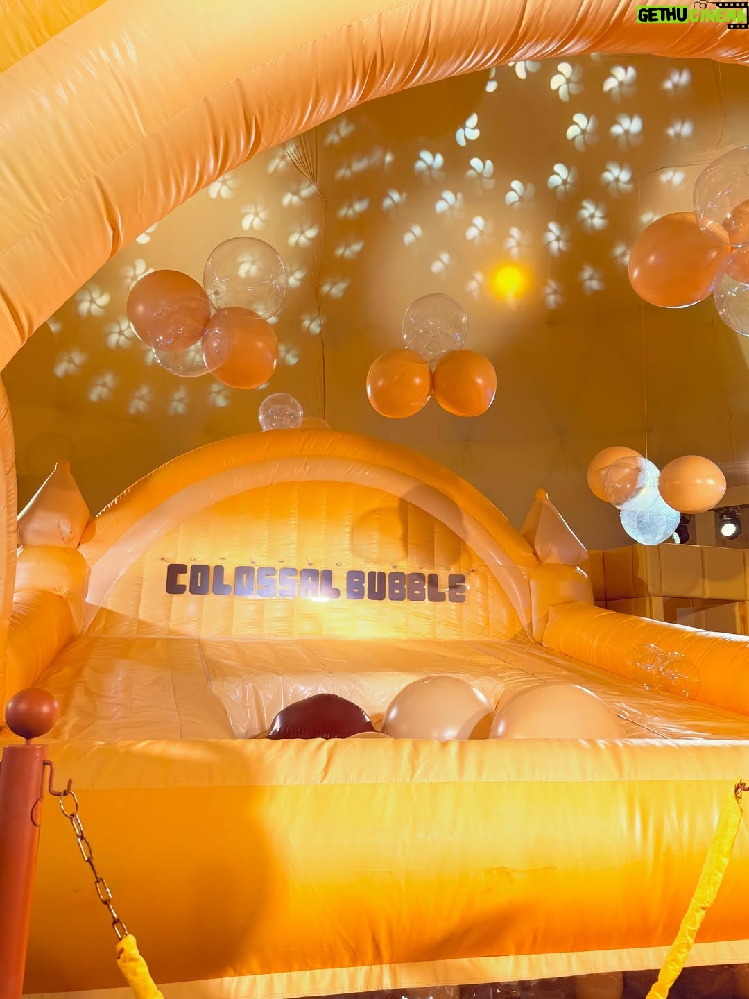 Krupal Akhanii - 836 Likes - #collaboration Tried the @maybelline_ind colossal bubble mascara at their bubbleland event and let me tell you, it hasn’t disappointed!Massive volume & sooo weightless. I’m obsessed. 🫧💛 

#TheBubbleTheBetter #ColossalBubbleMascara #MaybellineIndia #MaybellineMakeup #LashesOnBubbleMode