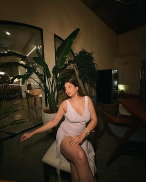Krupal Akhanii Instagram - Cheri cheri lady💜
Wearing : @newme.asia
Product Id: 2056579
Use coupon code ‘KRU’ for additional discounts!
#ElitebyNEWME #NEWMEGals
#photoshoot #photooftheday #dinner #dinnerdate #dinnerplaces #mumbai #fashion #fashioninspo #lavender #summerdress #nightlife #fyp