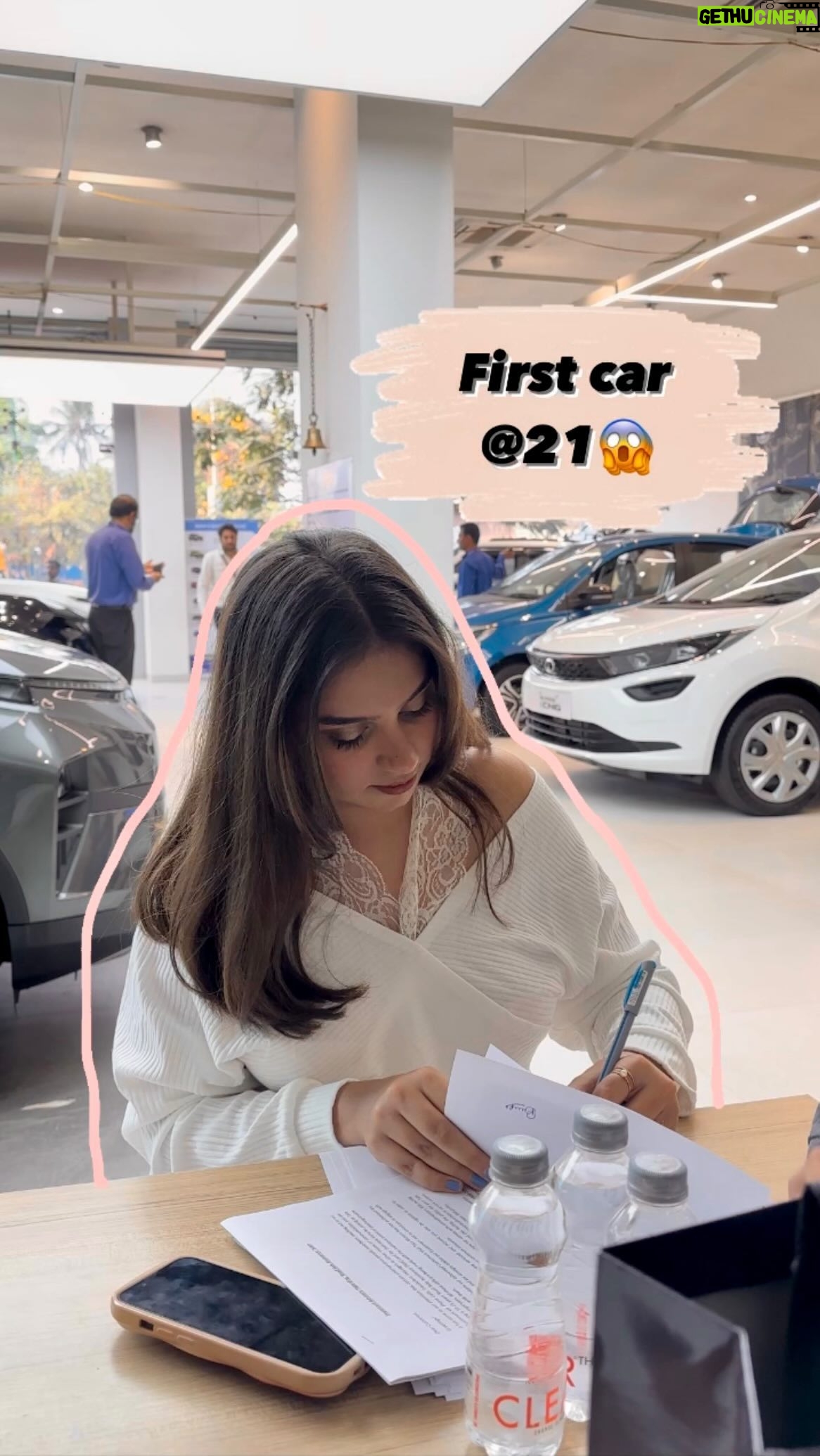 Krupal Akhanii - 13.3K Likes - I DID ITTTT!!!!🎉
I can’t express how I’m feeling right now!
This is such an emotional moment for me and my closest people.
THIS IS HUGE YOU GUYS!!!! I’m literally on cloud 9 at this point.
I GOT MY CARRRR!! Aahhhhhh 
I have no words to describe how blessed and loved i feel at this moment, dil se thanks to each one of you’ll who has been there for me, praying for me and being happy with me! I love you guys! This wouldn’t have been possible without any one of you.
I feel so blessed and so emotional right now, this is a BIG FREAKIN DEAL🧿🫂💗

Hope i made you all proud!💪🏻
Love and only love,
Krupa.

#mycar #achievement #happy #blessed #pray #emotional #proud #love #21