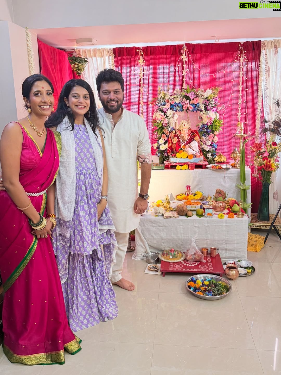 Krutika Solanki - 626 Likes - Ganpati bappa morya ❤️
Thank you for blessing us this year again. 
Day 1 was all about love, reunions and blessings . 
.
#ɢᴀɴᴘᴀᴛɪʙᴀᴘᴘᴀᴍᴏʀʏᴀ #ganeshchaturthi #love