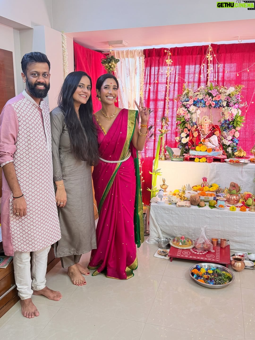 Krutika Solanki - 626 Likes - Ganpati bappa morya ❤️
Thank you for blessing us this year again. 
Day 1 was all about love, reunions and blessings . 
.
#ɢᴀɴᴘᴀᴛɪʙᴀᴘᴘᴀᴍᴏʀʏᴀ #ganeshchaturthi #love