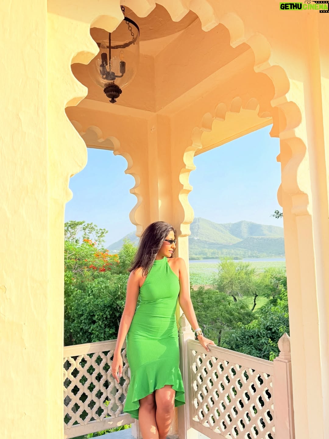 Krutika Solanki - 520 Likes - Physically in mumbai mentally still here ! 
Throwback to this Family trip or reunion bhi bol sakte hain 🤣🤣🤣
.
.
#udaipur #familytrip #2025