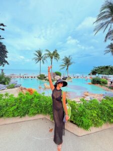 Krutika Solanki Most Liked Photos and Posts