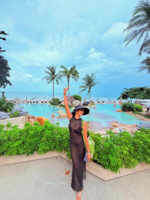 Krutika Solanki Instagram - Bet you didn’t see this coming 🦋
.
Getting stronger by the day❤️
Location @sheratonsamui
.
#beachbaby #travelgram #kohsamui #samui #sheratonsamui #sheratonhotels #savana #outfit #vacationfit
