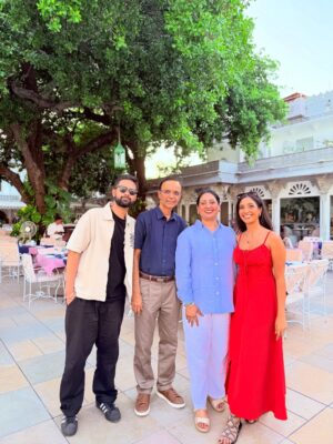 Krutika Solanki Instagram - Physically in mumbai mentally still here !
Throwback to this Family trip or reunion bhi bol sakte hain 🤣🤣🤣
.
.
#udaipur #familytrip #2025