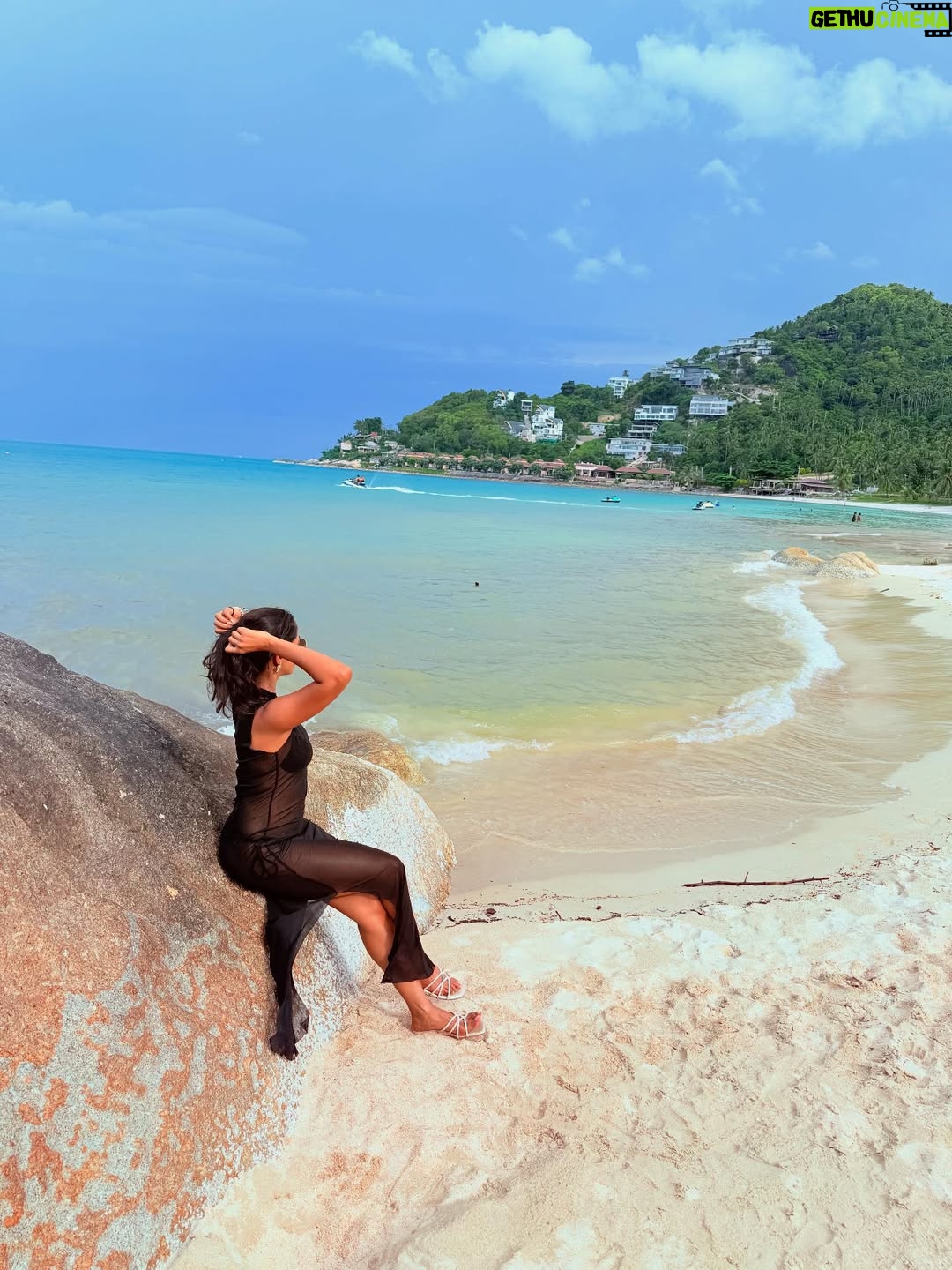 Krutika Solanki - 1.1K Likes - Bet you didn’t see this coming 🦋 

.
Getting stronger by the day❤️ 
Location @sheratonsamui 
.
#beachbaby #travelgram #kohsamui #samui #sheratonsamui #sheratonhotels #savana #outfit #vacationfit