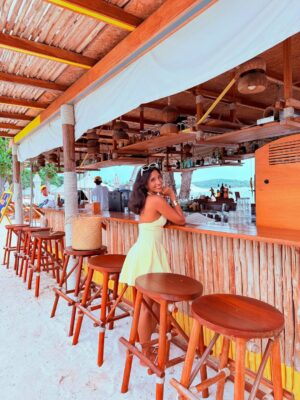Krutika Solanki Instagram - 🔆💛🫰🫶 @salachawengbeach
.
Wearing :
@zara and my smile ❤️
.
If you go to samui, PLEASE STAY HERE ONLY 😅
.
#salasamui #kohsamui #salasamuichaweng #samui #thailand #throwback #yellow #vacationfit #fit #outfitinspo #krutikasolankii #dopall