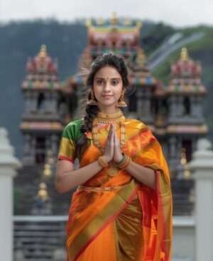 Kshitija Saxena Instagram - Happy Onam peeps !!
.
.
#onam #festivalfashion #hindu #traditional #viral #trending #beautiful #indian #south #selflove #photoshoot #silksarees #photography #goodvibes #gratitude #fashionblogger #influencer #sareelove #deepikapadukone #bollywood #actress #model #photooftheday #shitijasaxena