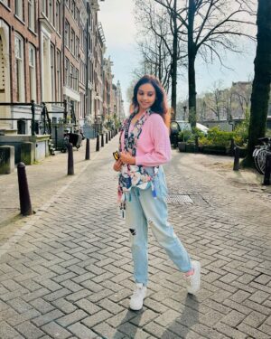 Kshitija Saxena Instagram - Quiet Somewhere in the hustling spirit of Amsterdamš³š±
#europe #travelling #netherlands #vacation #vintage #trending #canal #travelgram #cityofamsterdam #beautifuldestinations #naturephotography #holland #like4like #love #perfect #bliss #selflove #goodvibes #explore #instamood #fresh #classic #followforfollow #igers #shitijasaxena #amsterdam