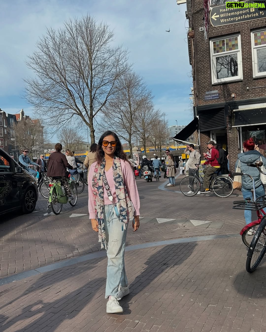 Kshitija Saxena - 85.1K Likes - Quiet Somewhere in the hustling spirit of Amsterdam🇳🇱
#europe #travelling #netherlands #vacation #vintage #trending #canal #travelgram #cityofamsterdam #beautifuldestinations #naturephotography #holland #like4like #love #perfect #bliss #selflove #goodvibes #explore #instamood #fresh #classic #followforfollow #igers #shitijasaxena #amsterdam