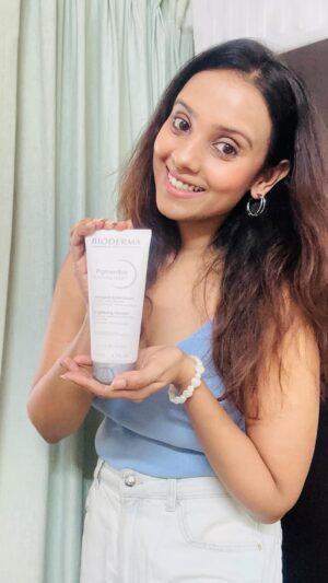 Kshitija Saxena Instagram - Post wedding season is time for some skin care now!!
And my trusted friend is no one else but @biodermaindia pigment bio sebum moussant cleanser which removes, deep traces of makeup and helps unclog pores for healthy refreshed skin every day!!!
.
.
#reelkarofeelkaro #skincare #beautytips #cleanser #weddingseason #trending #selflove #instagood #goodvibes #actor #me #viralvideos #bioderma #dermatested #recommended #productphotography #collab #kshitijasaxena #winters