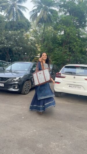 Kshitija Saxena Instagram - Diwali ready with @zoukonline bags specially designed for festival season,
✨ It’s the perfect companion for a stylish and organized Diwali. 🛍️🪔
Shop your favorite Zouk bags NOW, before its too late🔗🛒
Use my code <IGSSSHITIJA10> to get exclusive 10% off!
#shitijasaxena #zouk #zoukonline #crueltyfree #handcrafted #vegan #handbags #festival #trending #viralvideos #reelkarofeelkaro #shoplocal #coupon #selflove #instagood #goodvibes #diwali #gift #me #ordernow #actor #viralvideos #new