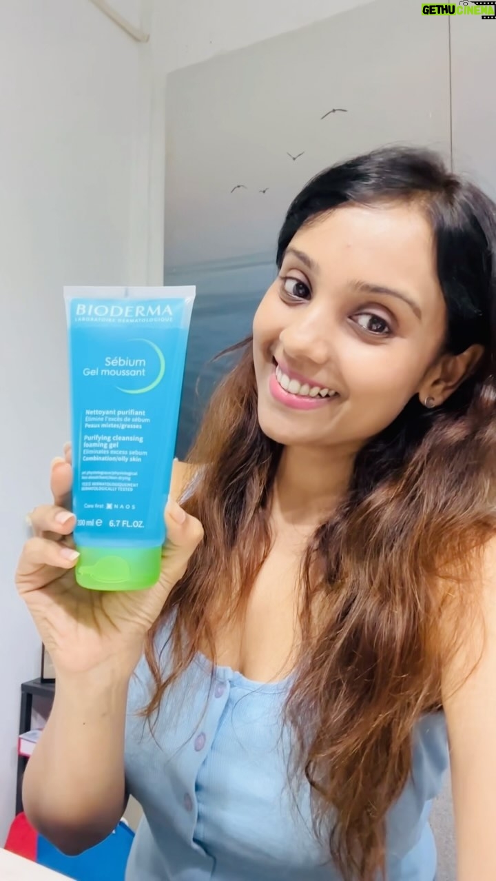 Kshitija Saxena - 11.4K Likes - With onset of summers let’s start new skin care routine with my age old dermatologist tested and approved @biodermaindia with sebium gel moussant facewash.
Perfect for everyday use in its unique aqua blue summer colour. Do try!!
.
.
#reelkarofeelkaro #skincare #summer #beauty #blue #facewash #sensitive #viralvideos #trending #beautybloggers #actor #selflove #photooftheday #productphotography #goodvibes #explore #new #recommended #shitijasaxena #bioderma