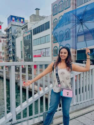 Kshitija Saxena Instagram - Monsoon birthdayās and japanese vibe šš»āāļøš§æā£ļøš„šÆšµš
..
#japan #osaka #dotonbori #traveller #photography #umbrella #blue #monsoon #birthday #viralpostā¤ļø #me #beautifuldestinations #lifestyle #trendingnow #lake #vibes #blessed #igers #followļ½e #funday #rain #explore #streetstyle #yolo #actor #shitijasaxena