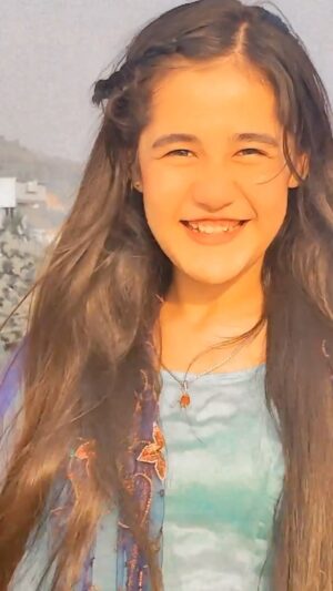 Kulfi Kumar Bajewala Instagram - Rate my look from 1-10
.
#transition #reelsinstagram #aakritisharma #instareelsindia❤️ 
#kullfikumarbajewala