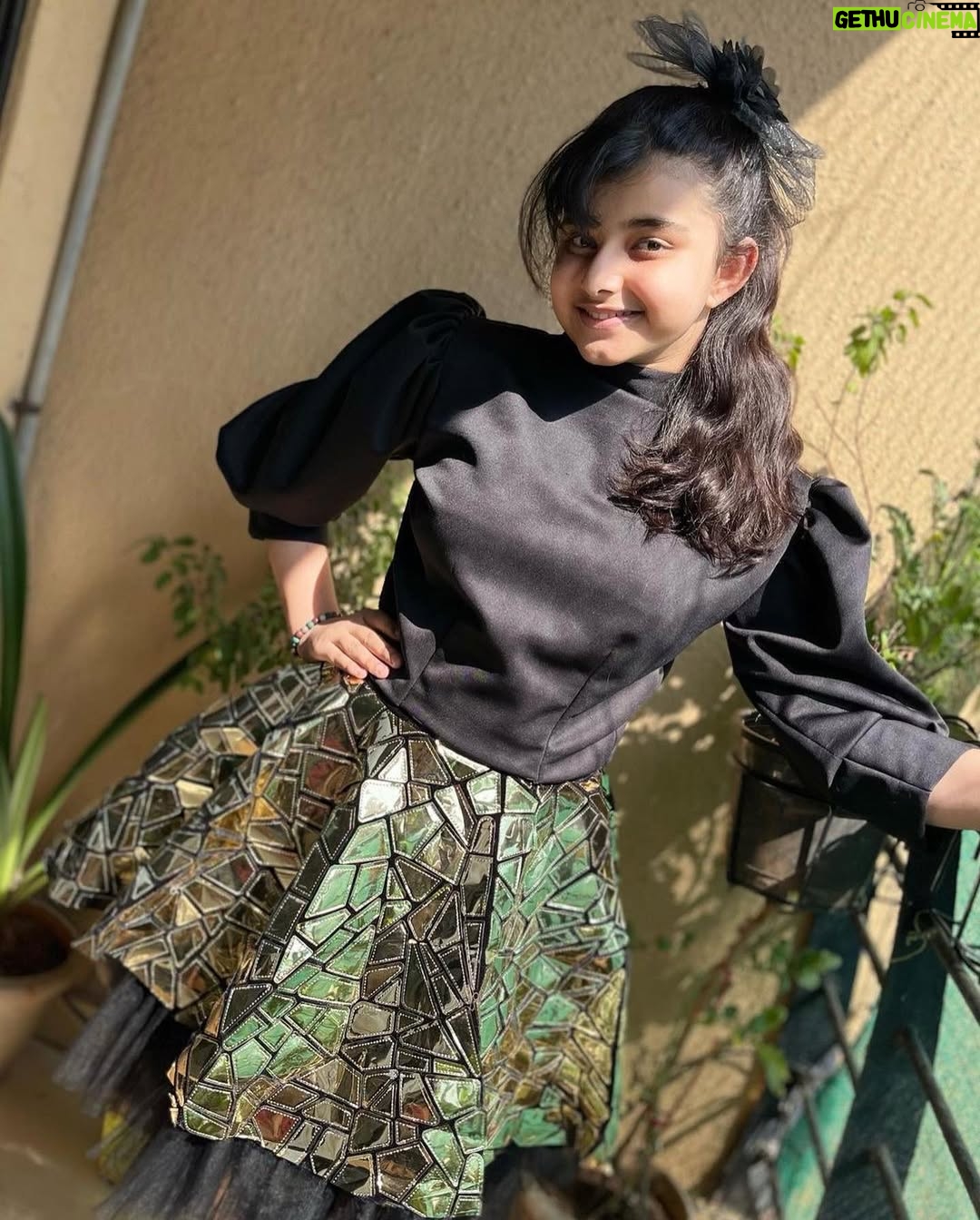 Kulfi Kumar Bajewala - 1.2K Likes - Which one?