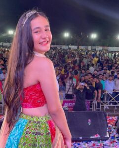 Kulfi Kumar Bajewala Most Liked Photos and Posts